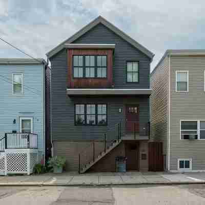 Waterfront Escape - Spectacular Views, Only 5 Minutes from Boston Airport Hotel Exterior
