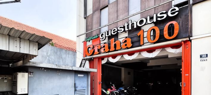 Sans Vibes Hotel Syariah Graha 100 Gubeng Surabaya Hotels in Gubeng