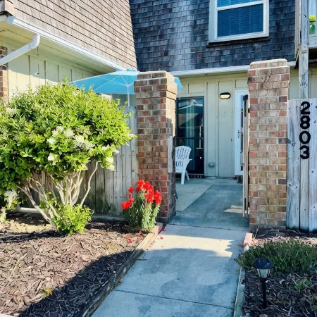 2 BR Kitty Hawk Condo: Heat/AC, WiFi, Pool, Tennis & Pickleball Near Ocean