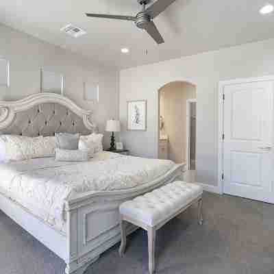 Escape 2 Zion~Sleeps 30~Heated Poo~Lazy River~Private Spa~WIFI~Near Sand Hollow Rooms