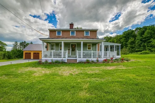 Terrific 3-bedroom cottage with AC in charming Cavendish