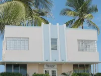 Island House South Beach Hotels near Versace Mansion