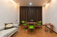 Bo'erte Business Hotel - Mountain view
