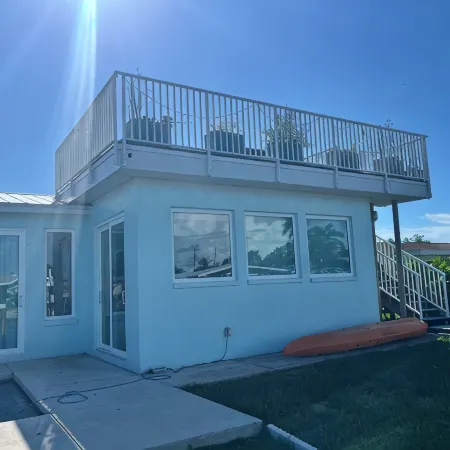 Waterfront Oasis, Sunsets, Heated Pool, Hot Tub, Boat Dock, Near Boat Ramp