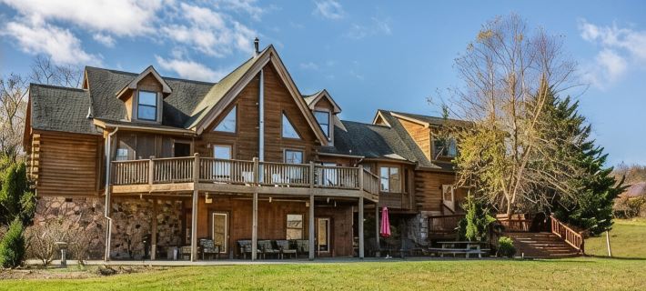 Claytor Lake waterfront, near Blacksburg, VT, RU, Blue Ridge and more. Hotels in Pulaski County