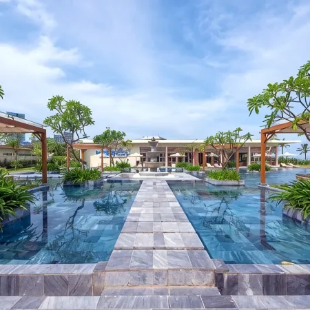 FLC Luxury Hotel Samson