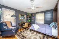 The Blue bungalow: 3-bedroom in Richmond