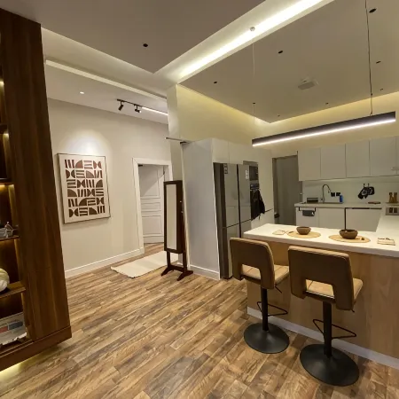 3BR | Modern Space w/ 86” TV, Self Check-in