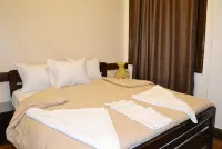 Cecilia Hostel