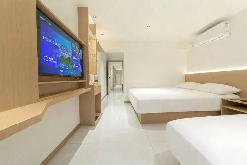 Zhenjiangge Homestay