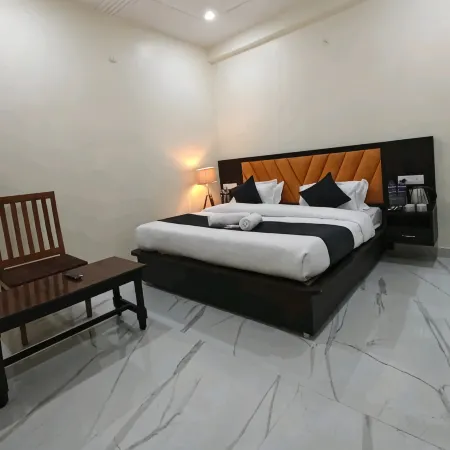 Staylo Abhinandan Palace