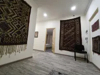 Woolway Studios Hotels in Parakar