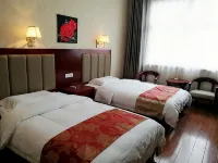 Luonan Rose Yuanxiangcun Inn