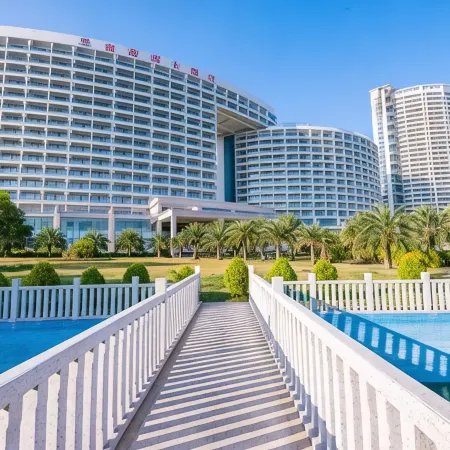 No.1 Bay Holiday Apartment (Hailing Island Nanhaiwan Garden Shili Yintan Branch)