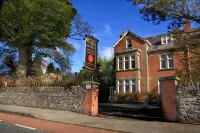 Innisfree House - parking