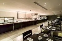 Holiday Inn LONDON - KENSINGTON HIGH ST. by IHG - breakfast