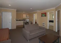 Discovery Motor Lodge