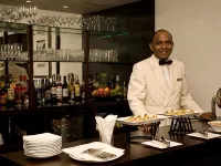 Cinnamon Lakeside - Quầy bar