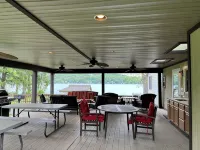 Charming 4-bedroom house with WiFi and AC in Branchport