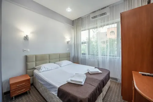 Raduzhny Hotel
