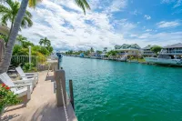 Latitude 24!  Cabana Club access, deep canal, jacuzzi, kayaks, ice machine.