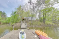 Pet Friendly! Lakefront-4 bed, 2 bath house on Smith Lake- Crooked Creek Retreat - 3つ星