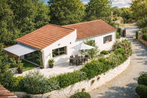 Detached 2-Bedroom House with Private Garden and Terrace. Quiet Location and Pool