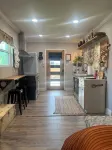 The Garage Suite – Eclectic Chic Studio in the Heart of Plano - Homestays