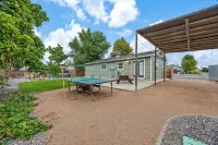 Rustic Refuge - minutes from downtown Fruita!4 beds