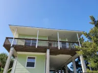 Beautiful Home on the Water! - 3-Star