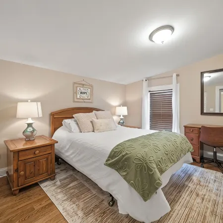 5 bed/3 Bath Home in the Heart of Fremont! Steps from the beach and boat launch!