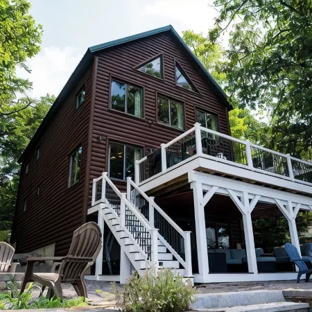 Maple Cove Lodge on Lake Sebago Waterfront! Отели в г. Каско