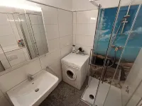 Apartment with a sweeping view of beautiful sunsets - balcony
