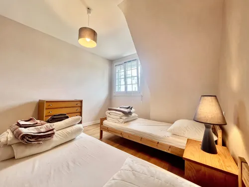 Charming neo-Breton house 2 steps from the sea Parking Wifi fenced garden