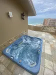 Luxurious 2-Story Oceanview Penthouse w/PVT Hot Tub/Theater Room120” 4K screen - Hot Tub
