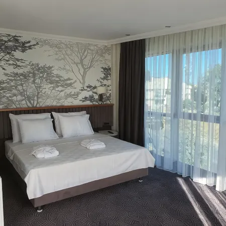 Double Royal Hotel