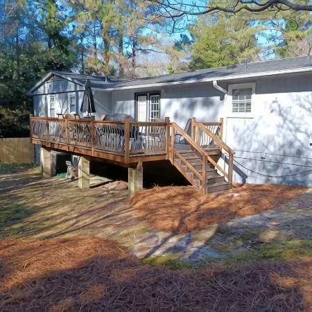 3100 sq ft, 5BR- 4BA located in Village of Pinehurst. Perfect home for golfers!