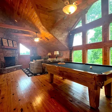 Smoky Mountains National Park, Cades Cove, Secluded Romantic Honeymoon Getaway