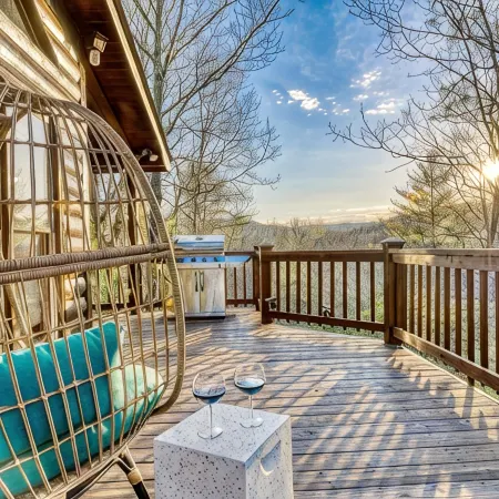 Amazing Foliage Views + Mountain View + Hot Tub + Fire Pit + Wrap-around Deck