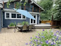 Luxury Home in Town, Hot Tub, Movie Theater, Large Fenced In Yard ⛰ - Wifi