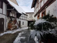 Apartment in a quiet central location in the country