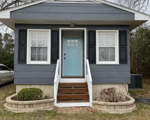 BOHO BUNGALOW - STEPS FROM HISTORIC DOWNTOWN APEX<br> Hotele w: Apex