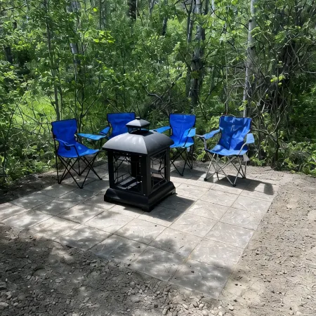 Payne Lake Wilderness Huts - Wolf's Lair