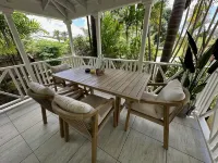 Beautiful West Coast villa, shared pool, Inc Fairmont Beachclub access for four. - 무료 와이파이