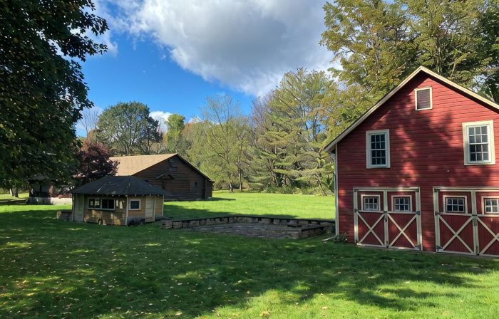 Hollykisshudsonvalley Renovated 1900 Lodge, Full House.