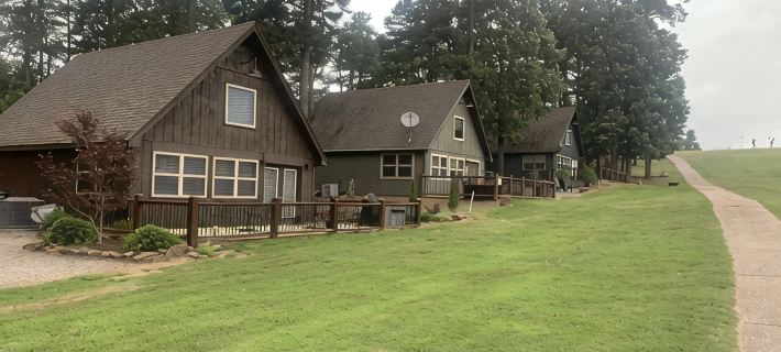 Cabin Located on Tannenbaum Golf Course in Drasco, AR. Hotels in Cleburne County