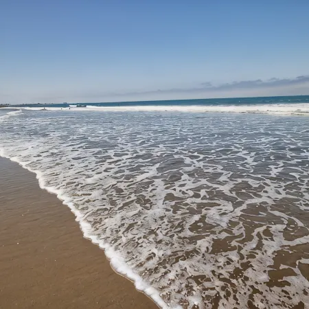 Charming Ventura Beach Bungalow on Prime Beach Lane in Pierpont by the Sea