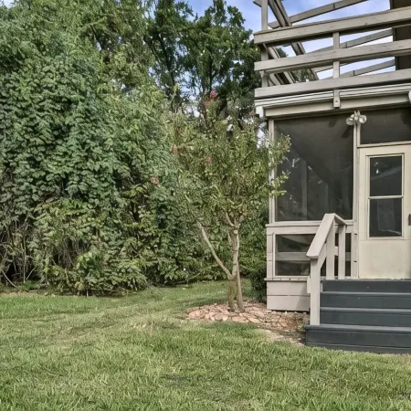 Upscale Escape on Lake Conroe in April Soundon Lake Time” 3-2 on First Floor!