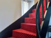 LE CLOS lock door Hotels in Сансерр