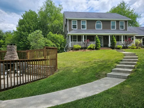 Name: Hill Crest<br>Private Setting. Heated Pool. 4 Minutes to Dreams Park